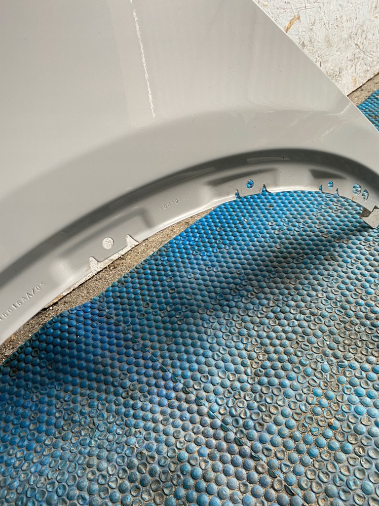 Крыло  левое  jaguar e-peace x540 2017- с Разборки