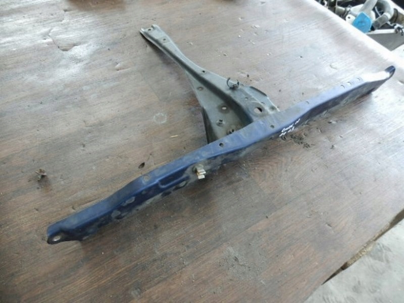 фото №1, Honda civic vii 04 кронштейн натяжитель поперечина перед
