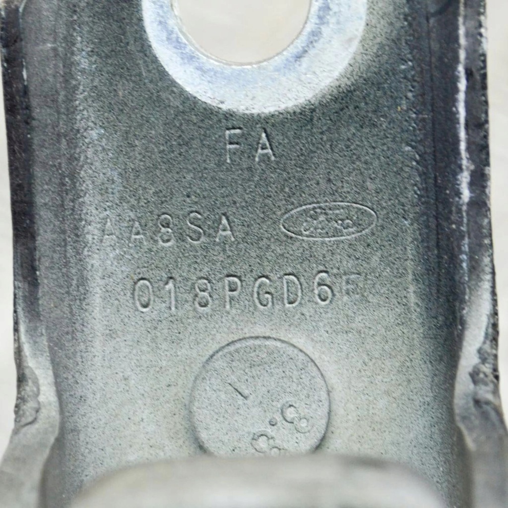 фото №6, Ford fiesta 2016 левая сторона петля верхний дверь