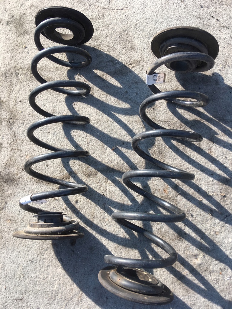 фото №1, Пружини задня 5f0511121b seat leon iii