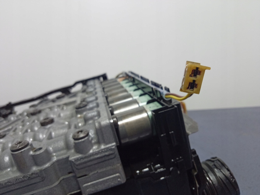 фото №8, Bmw g20 g21 2.0d блок управления мехатроника коробки 8hp51x 0260550144