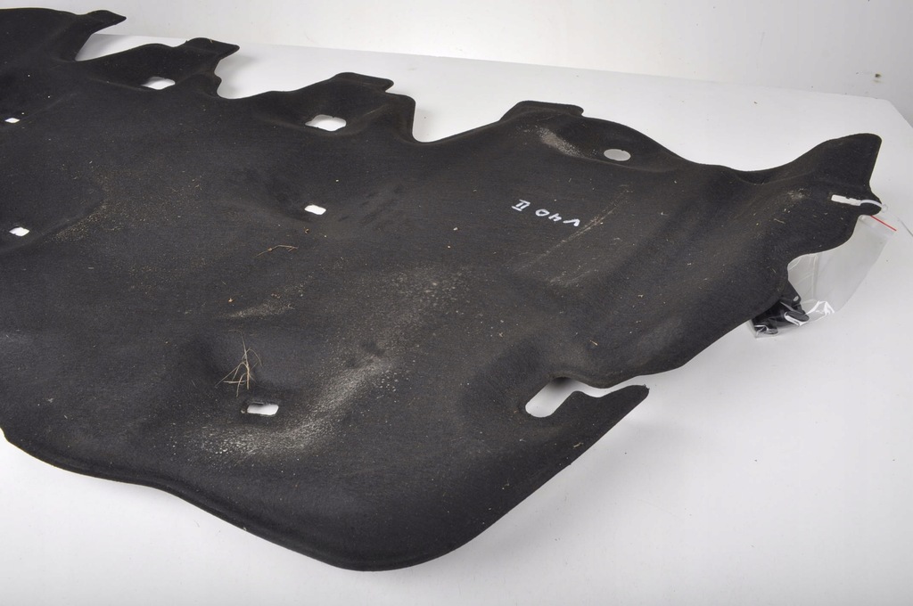 фото №5, Volvo v40 ii шумоизоляция подкрылок капот клипсы