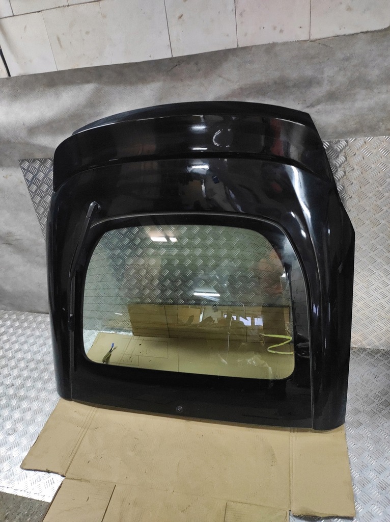 фото №1, Nissan 370z кришка багажника комплектна 2017 idealna w колір