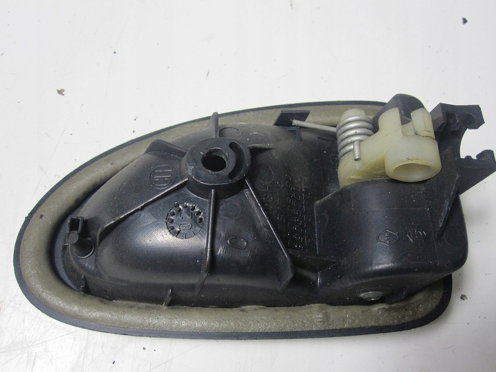фото №3, Ручка внутренняя перед l renault scenic i fl 02r