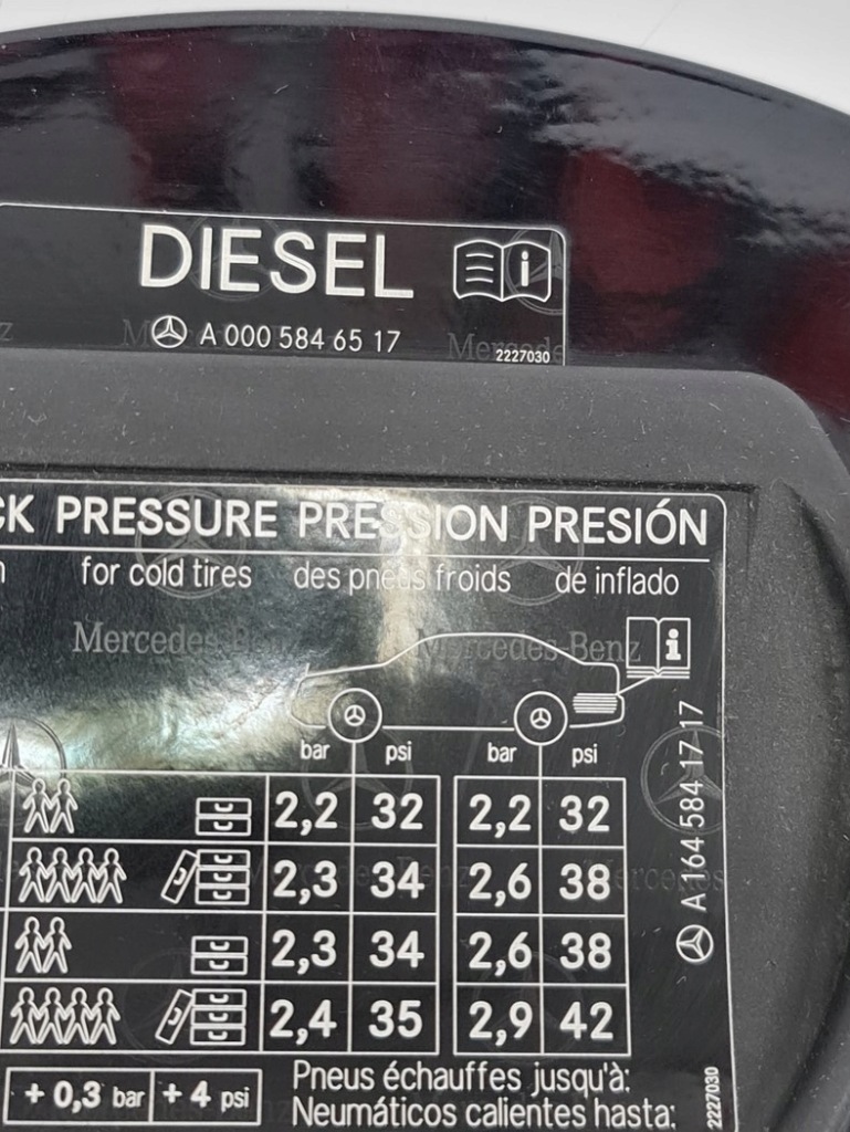 Крышка заливной топлива 040 mercedes ml w164 Недорого