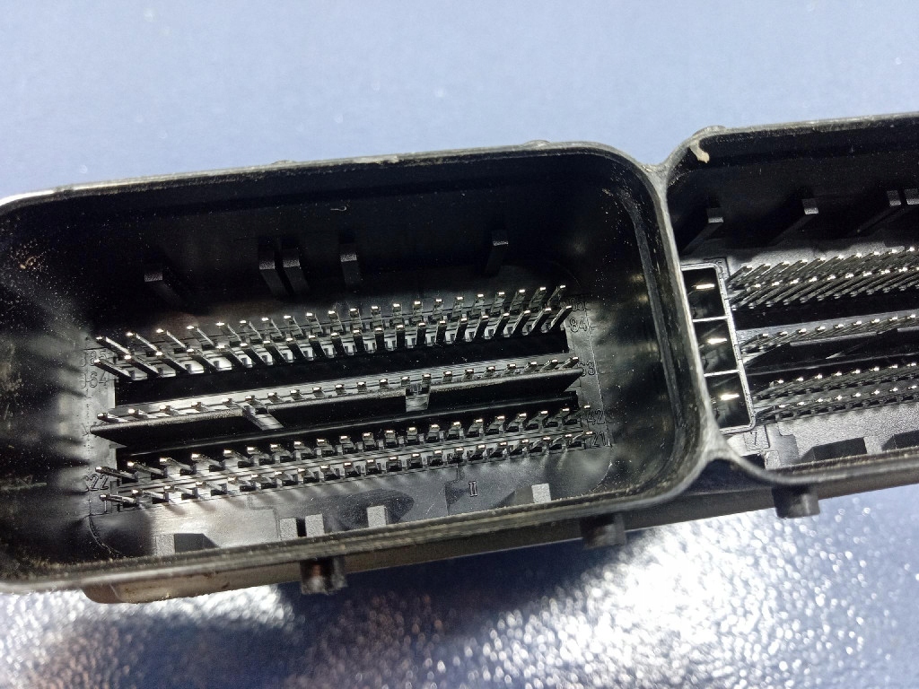 фото №5, Audi a6 c7 3.0 tdi 204 km бортовой компьютер блок управления двигателя 4g0907311e