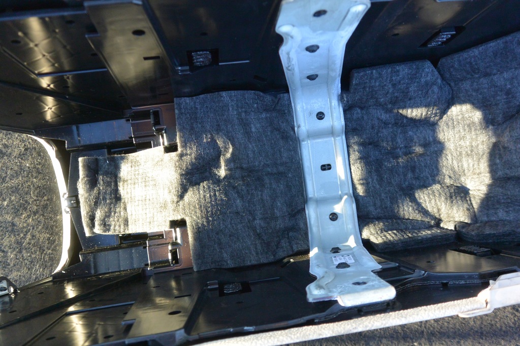 фото №15, Туннель средний maserati quattroporte vi