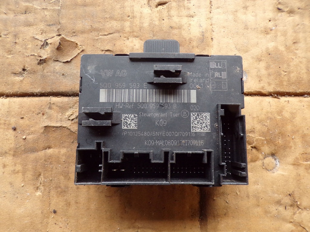 фото №1, Модуль дверь левый перед 5q0959593b vw golf vii lift