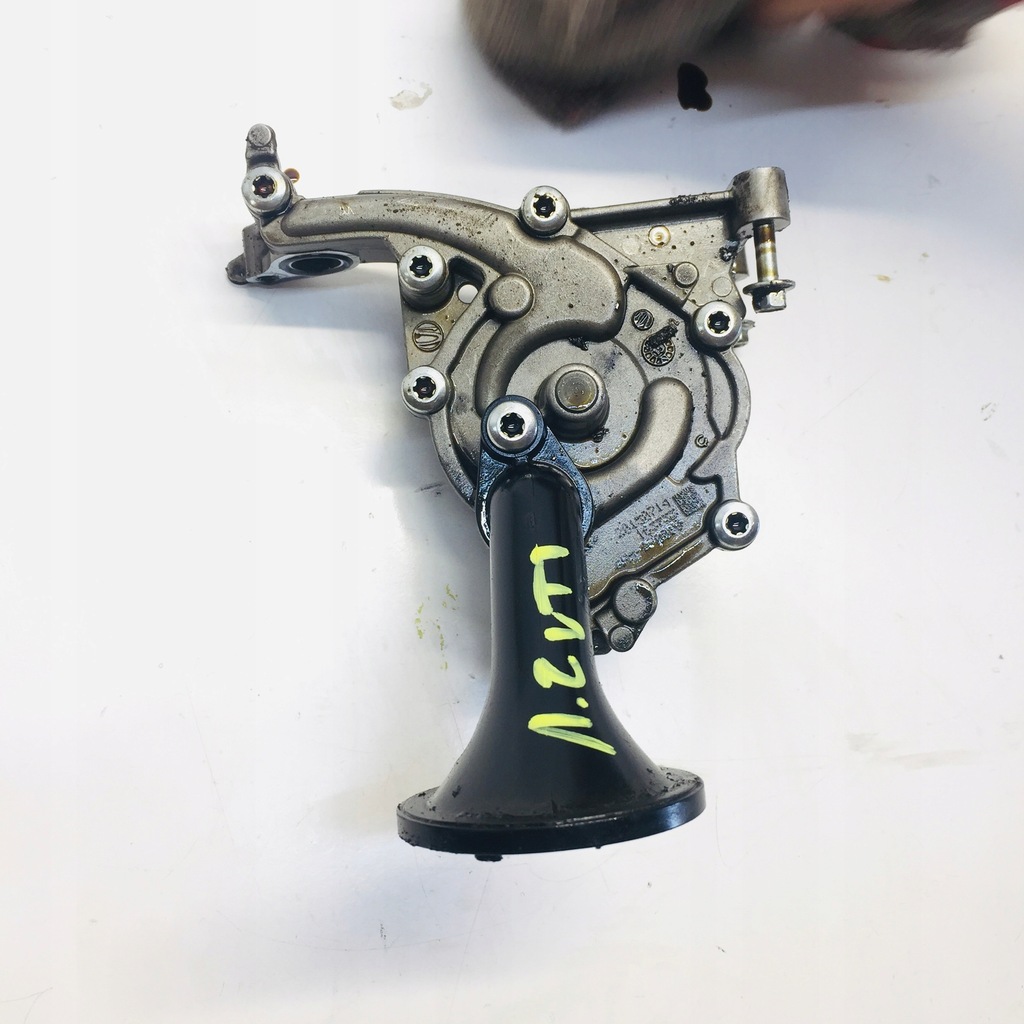 фото №1, Насос масла peugeot citroen 1,2 vti