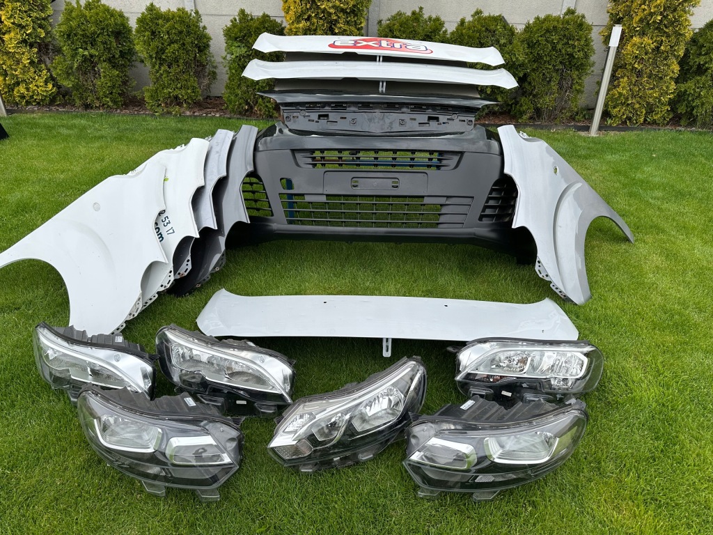 Купити Citroen jumpy expert proace 16- vivaro zafira scudo 19- крило правий