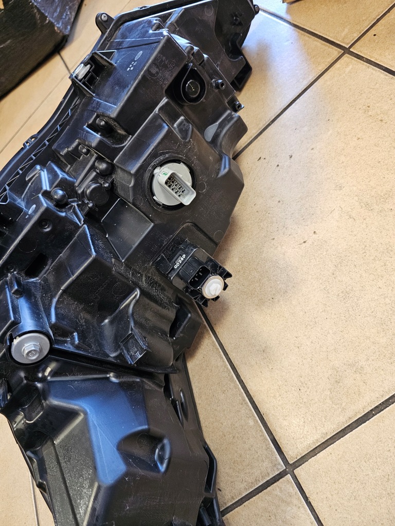 фото №9, Лампа правий перед full led honda hrv hr-v iii 23' eu