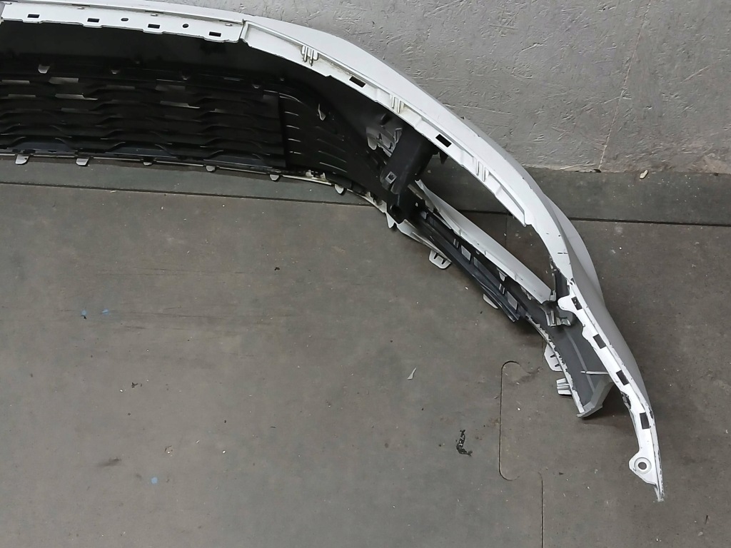 Бампер перед vw golf vii 7 r line рестайлінг  17- 5g Зі Шроту
