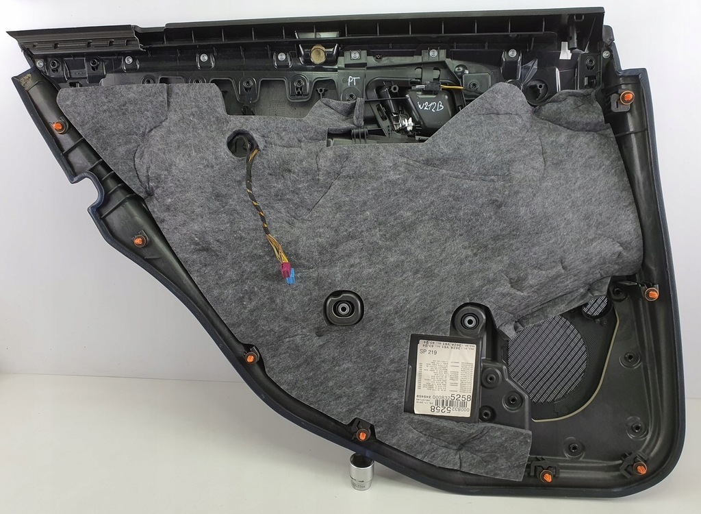 фото №6, Обивка обшивка дверь правый задняя mercedes w212