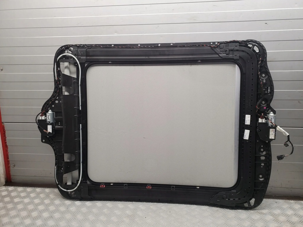 фото №6, Audi q3 8u 8u0959591 люк