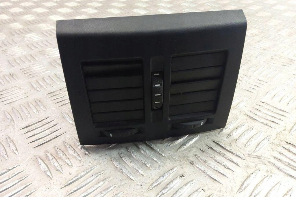 фото №7, Задня решітка вентиляційна skoda octavia i 1u2 1z0819203 1.9l дизель 1999