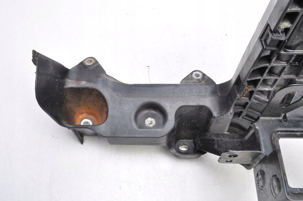 фото №6, Volvo s60 ii v60 xc60 кронштейн акумулятор lift 31298096