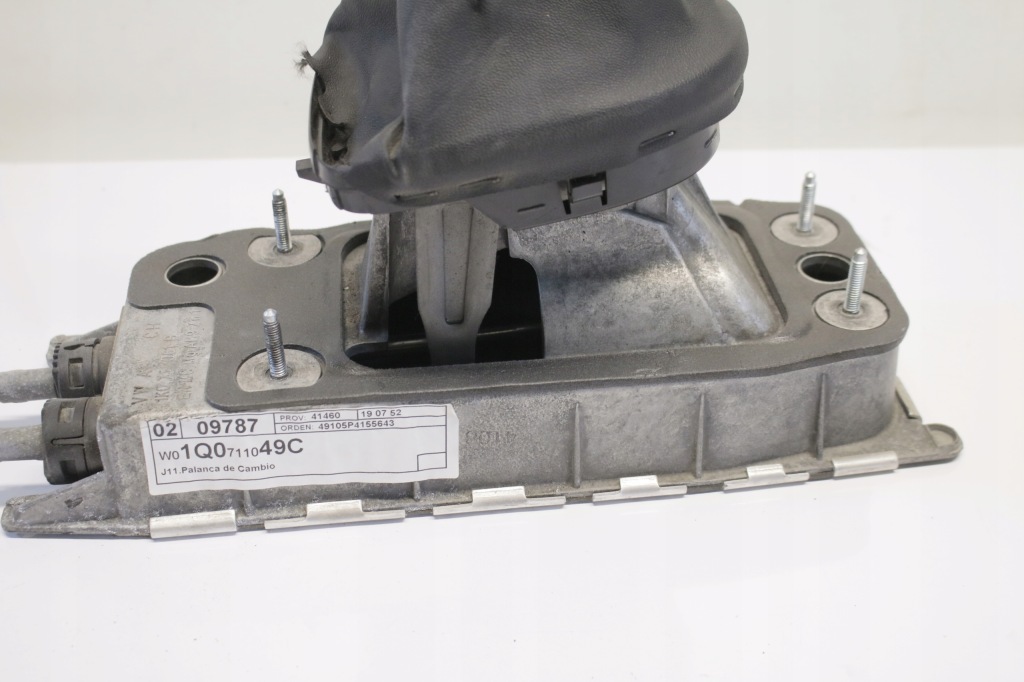 фото №6, Volkswagen оригинальный номер 1q0711049c выборщик передач
