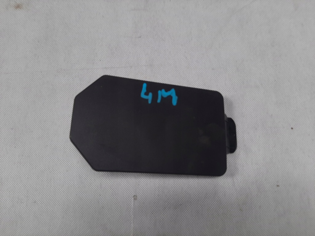 фото №1, Audi q7 4m заглушка разъёмы сиденье 4m0971981