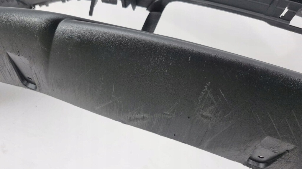 фото №8, Porsche taycan 9j1 бампер передній 9j1807221d