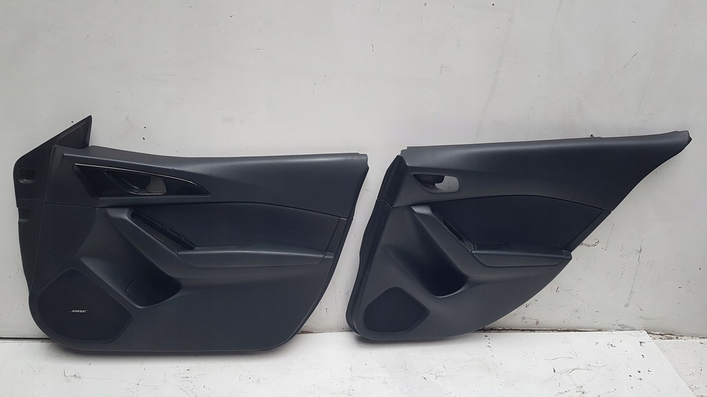 фото №1, Обивка дверь правая левая перед задняя mazda 3 bm sedan bosse