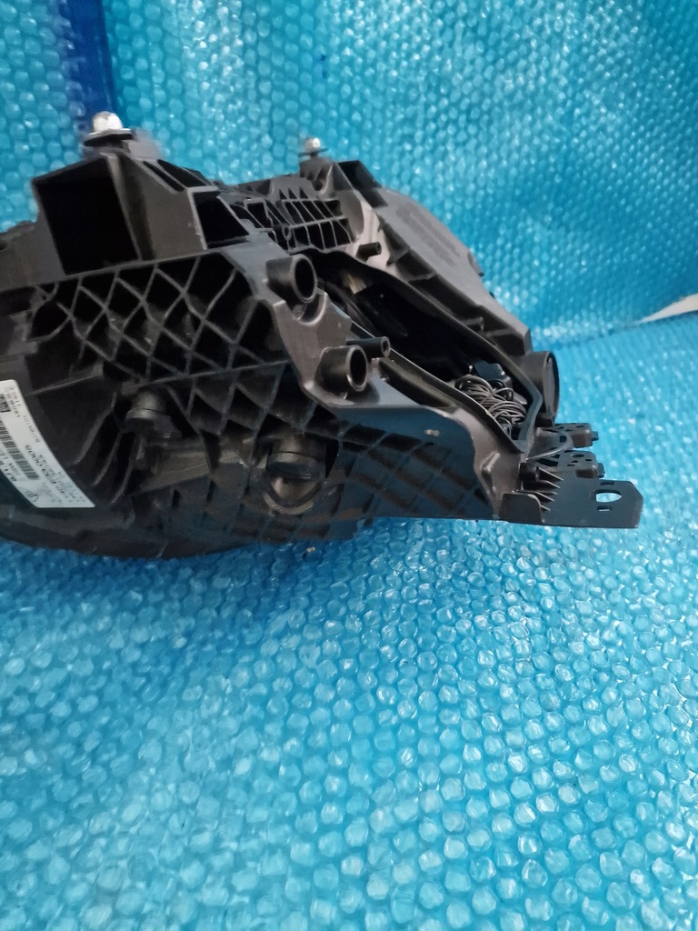 фото №9, Лампа передняя левая porsche taycan