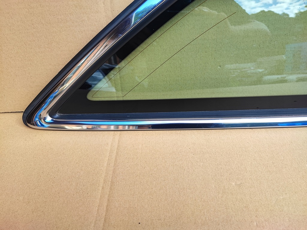 фото №5, Ford mondeo mk5 скло кузовна права задня kombi