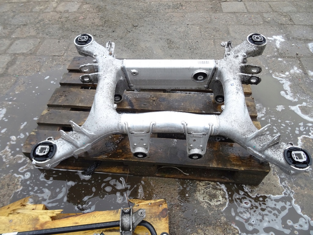 фото №1, Bmw g30 g31 підрамник підрамник задня