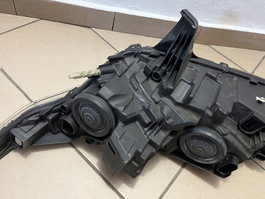 фото №14, Ford transit connect mk2 mk-2 ii 2 ft11 лампа передня перед права