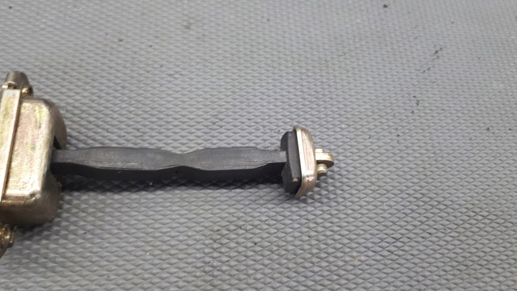 фото №6, Ограничитель дверь nissan правый/левый almera tino