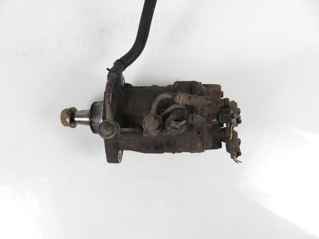 фото №11, Насос впрыскная toyota avensis verso 2.0 d 2210027010 09730000177