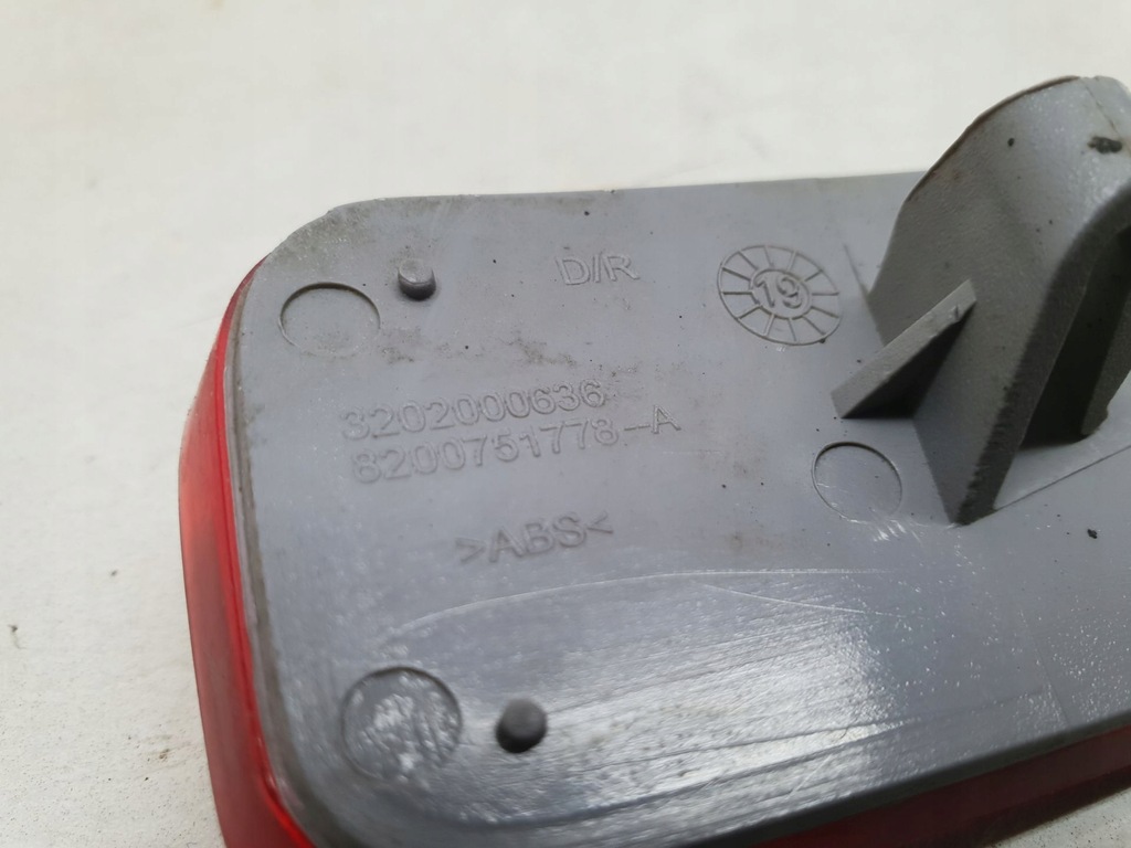 фото №9, Dacia lodgy stepway лампа отражатель w бампер задняя