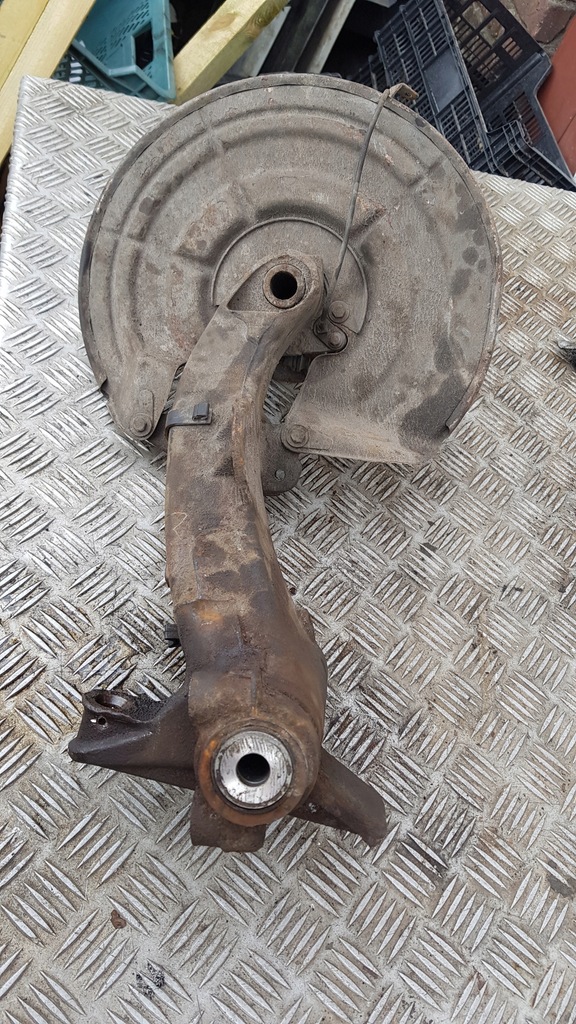 фото №6, Citroen c5 i mk1 3.0 поворотный кулак задняя левая