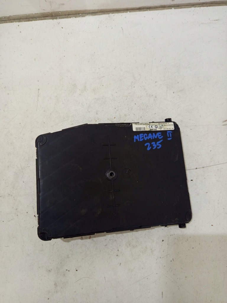 Купить Коробка предохранителей renault megane 2 1.9 dci 8200261824