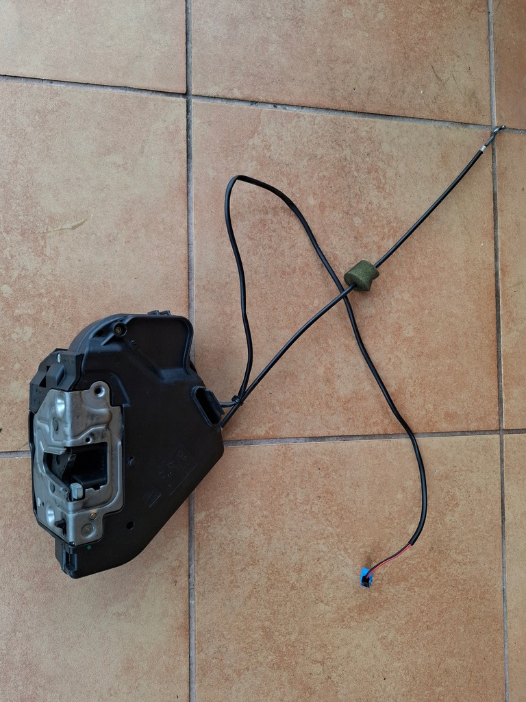 фото №1, Замок двері правий задня mercedes w211 2117300635