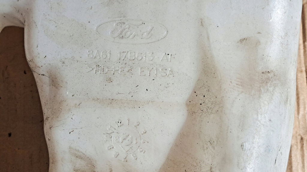 фото №6, Ford fiesta mk7 b-max - бачок омывателя