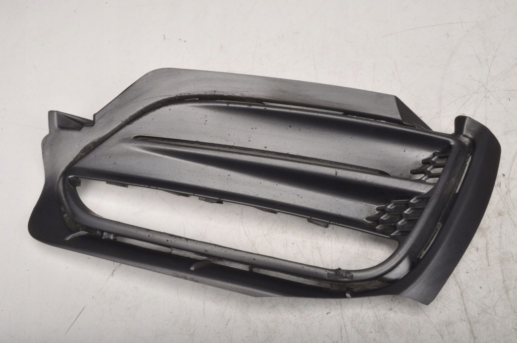 Купити Volvo s60 v60 рамка решітка протитуманної фари права 31383155