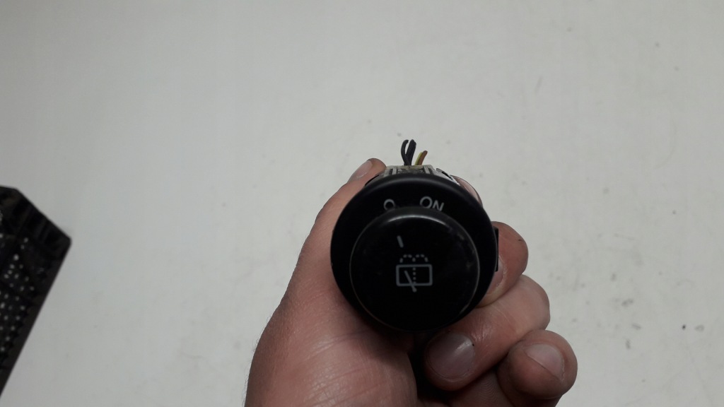 фото №1, Korando ii 2 96- перемикач розпилювача заднього