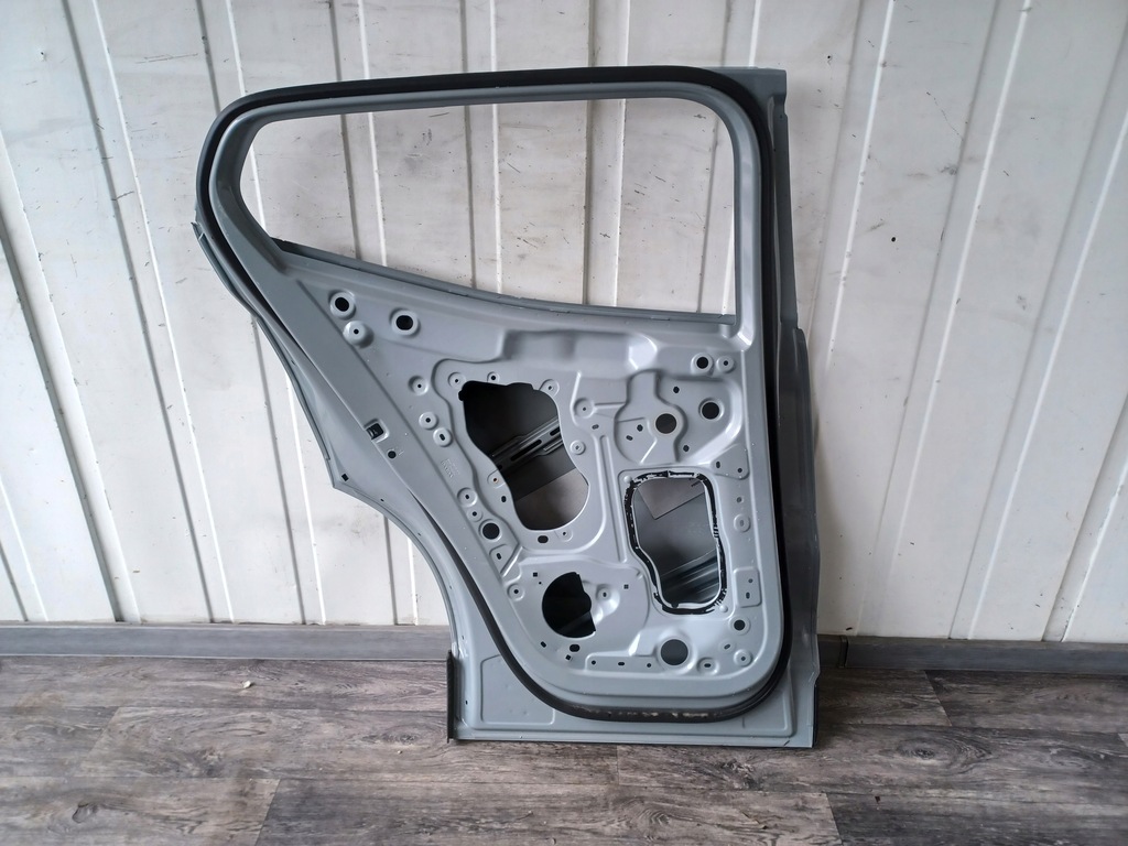 фото №15, Двері ---- volvo ex30 ex-30 ------ задні ліва -------