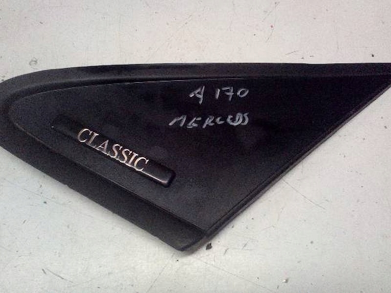 Купити Заглушка захист лівий перед mercedes a170