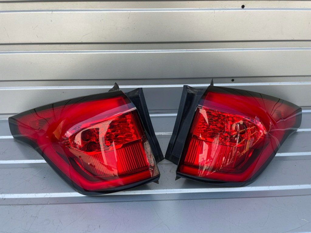 фото №1, Ford escape kuga mk2 лампа задня usa права