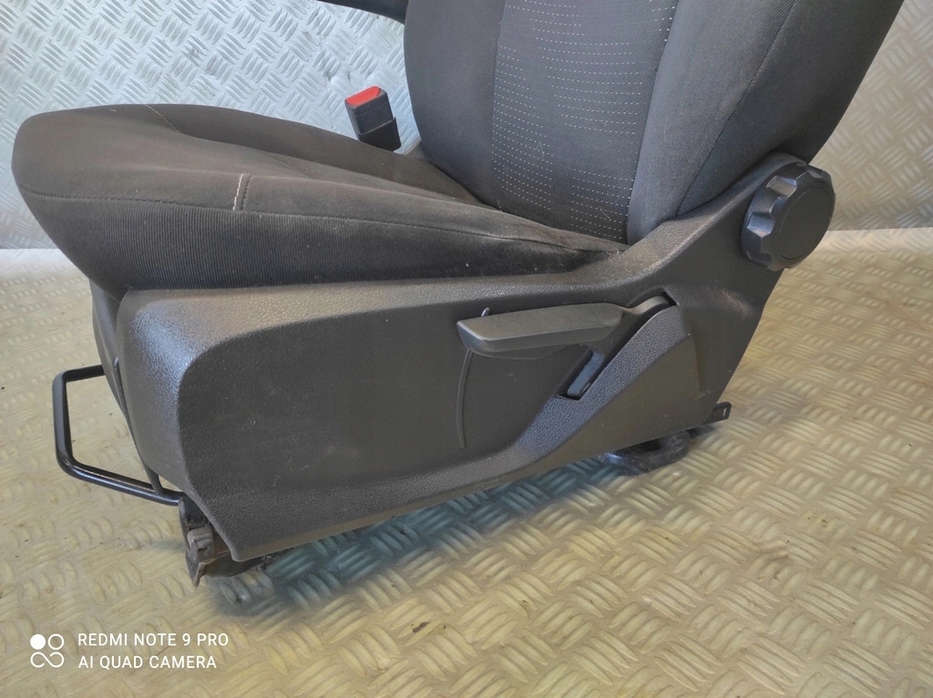 фото №8, Сиденье левый водителя подлокотник ford transit courier i mk1 2014-2023