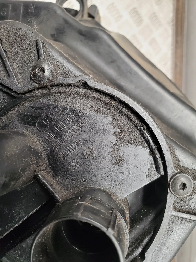 фото №7, Audi a8 s8 d4 4h 4h0133824 з передній корпус фільтрів повітря