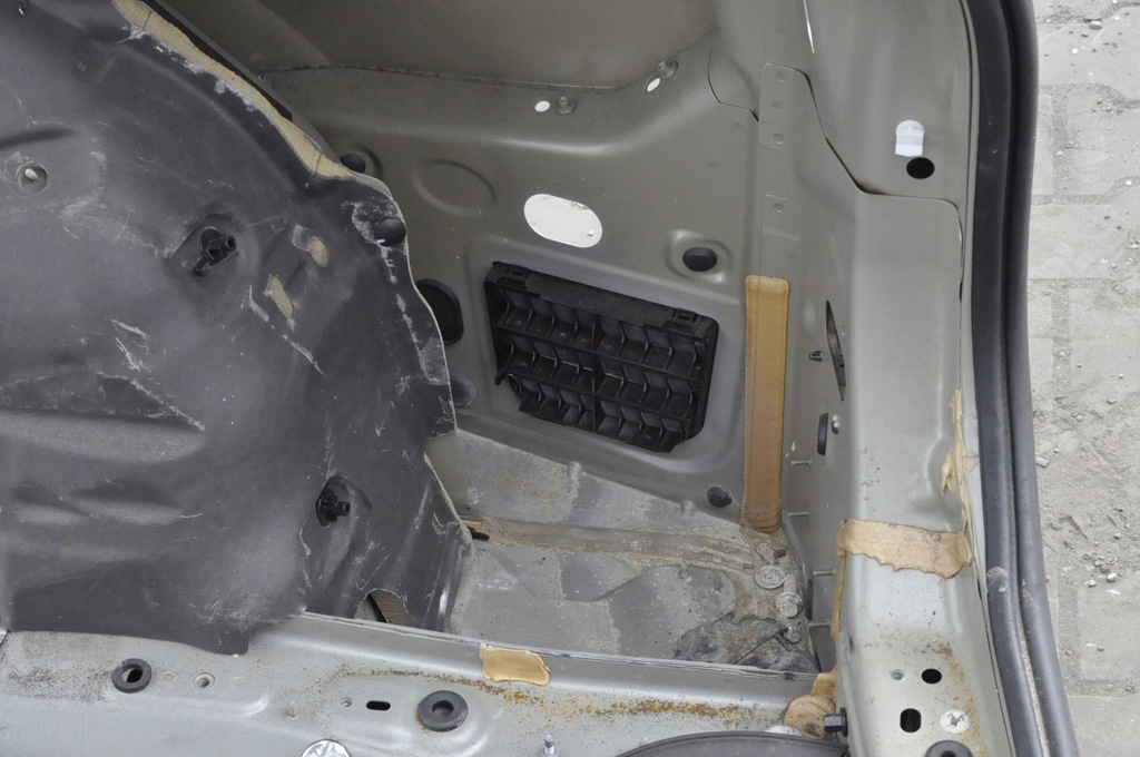 фото №13, Volvo xc90 четверть задняя правая крыло правый задняя задний стекло кузовная