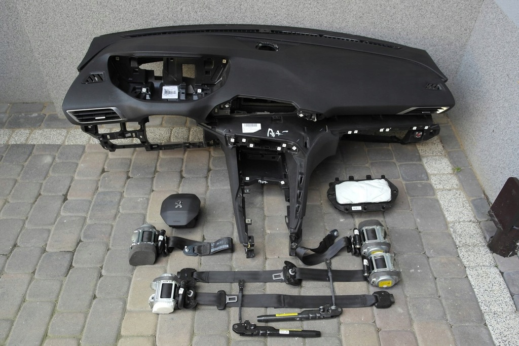 фото №1, Peugeot 5008 ii 2 подушка безпеки панель приладів консоль панель приладів ремені