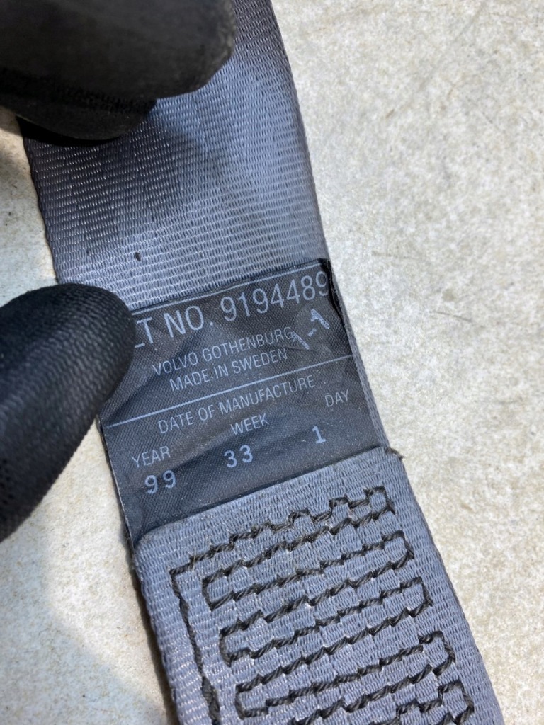 Pas безпеки задня середній s80 i 9194489 Зі Шроту