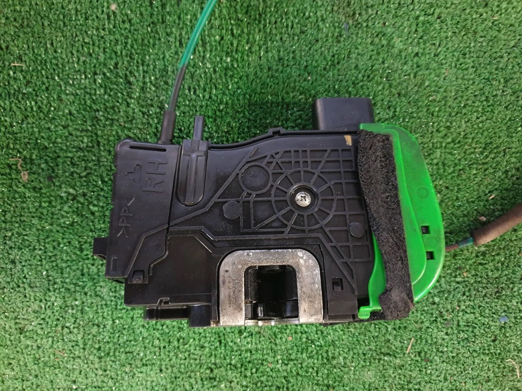 фото №6, Замок дверь перед правый 81320-3z020 hyundai i40