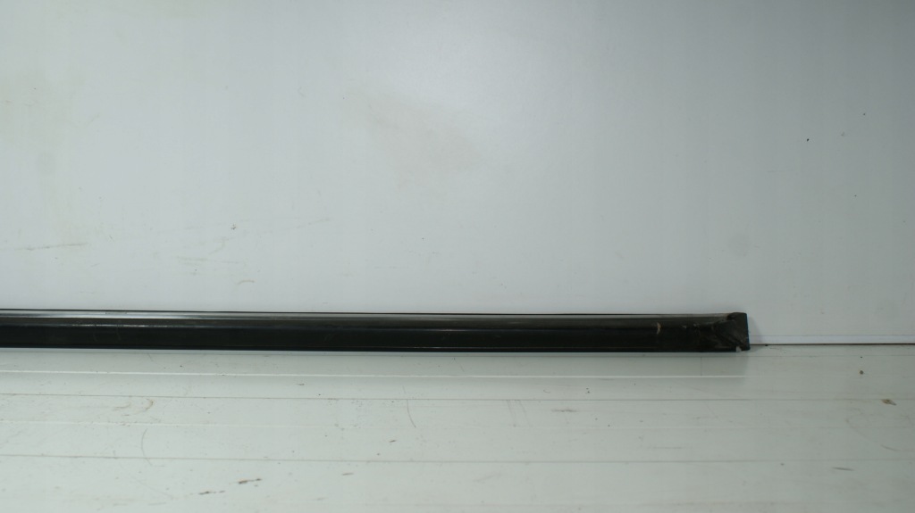 Купить Mercedes r107 sl slc молдинг боковой длинная дверь правая правый 1077200280