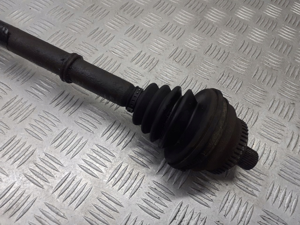 фото №3, Привідний вал ліва передня audi 80 b4 2.0 b