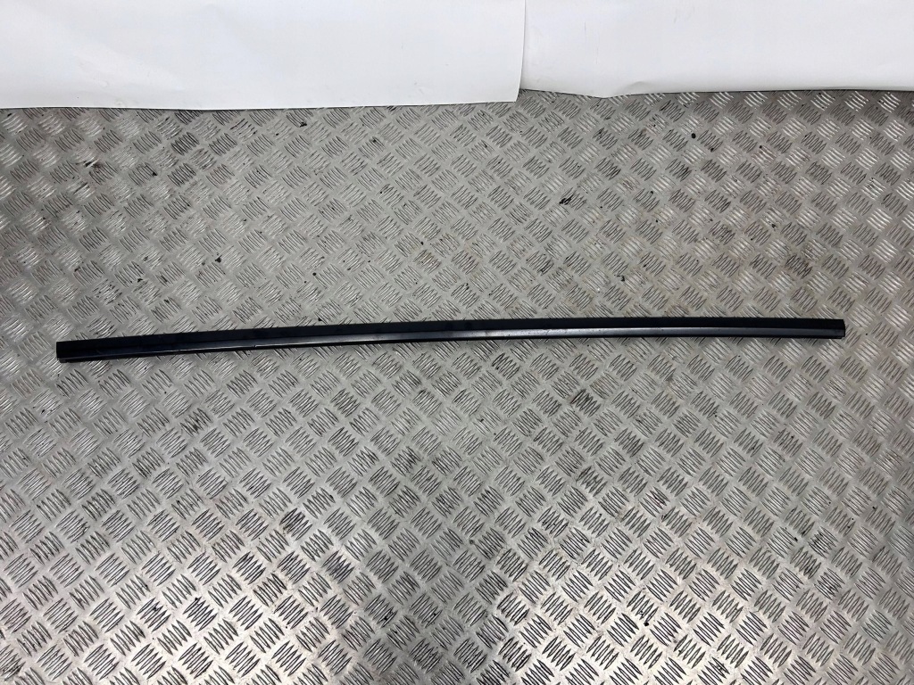 фото №1, Молдинг скло задній tesla model x 103217500c