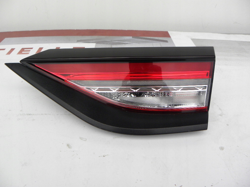 фото №1, Citroen ds-3 crossback задняя лампа правая w крышка